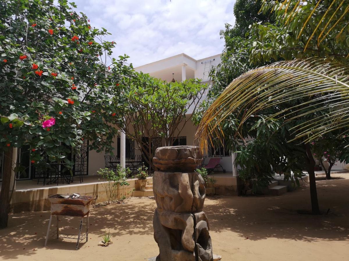 Keur Baboune M'Bour Extérieur photo