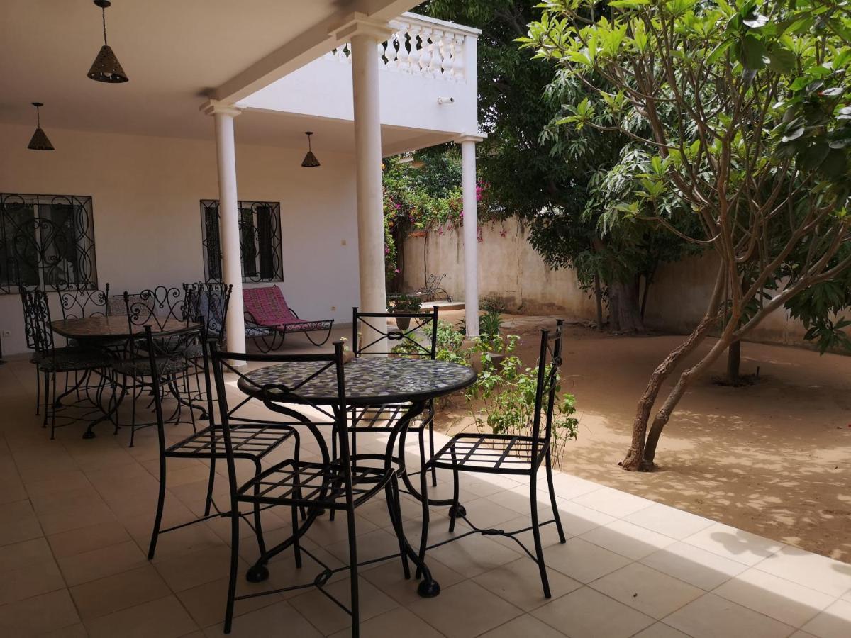 Keur Baboune M'Bour Extérieur photo