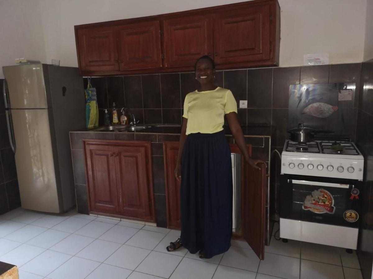 Keur Baboune M'Bour Extérieur photo