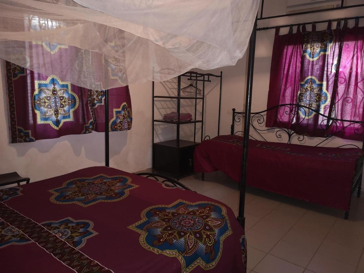 Keur Baboune M'Bour Extérieur photo