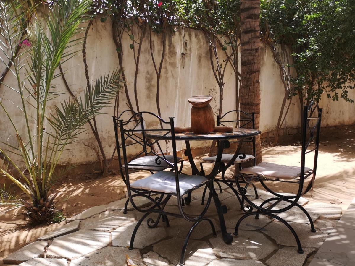 Keur Baboune M'Bour Extérieur photo