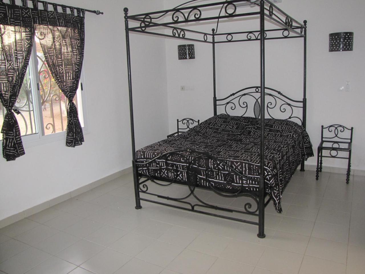 Keur Baboune M'Bour Extérieur photo